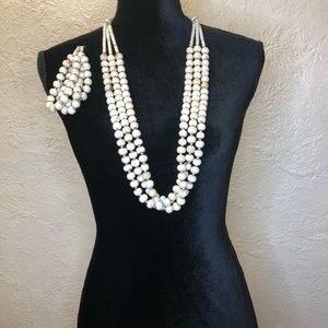 Chico’s 3 Strand Beaded Necklace w/ Bracelet